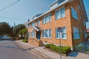 Building Photo - 706 Rosedale St