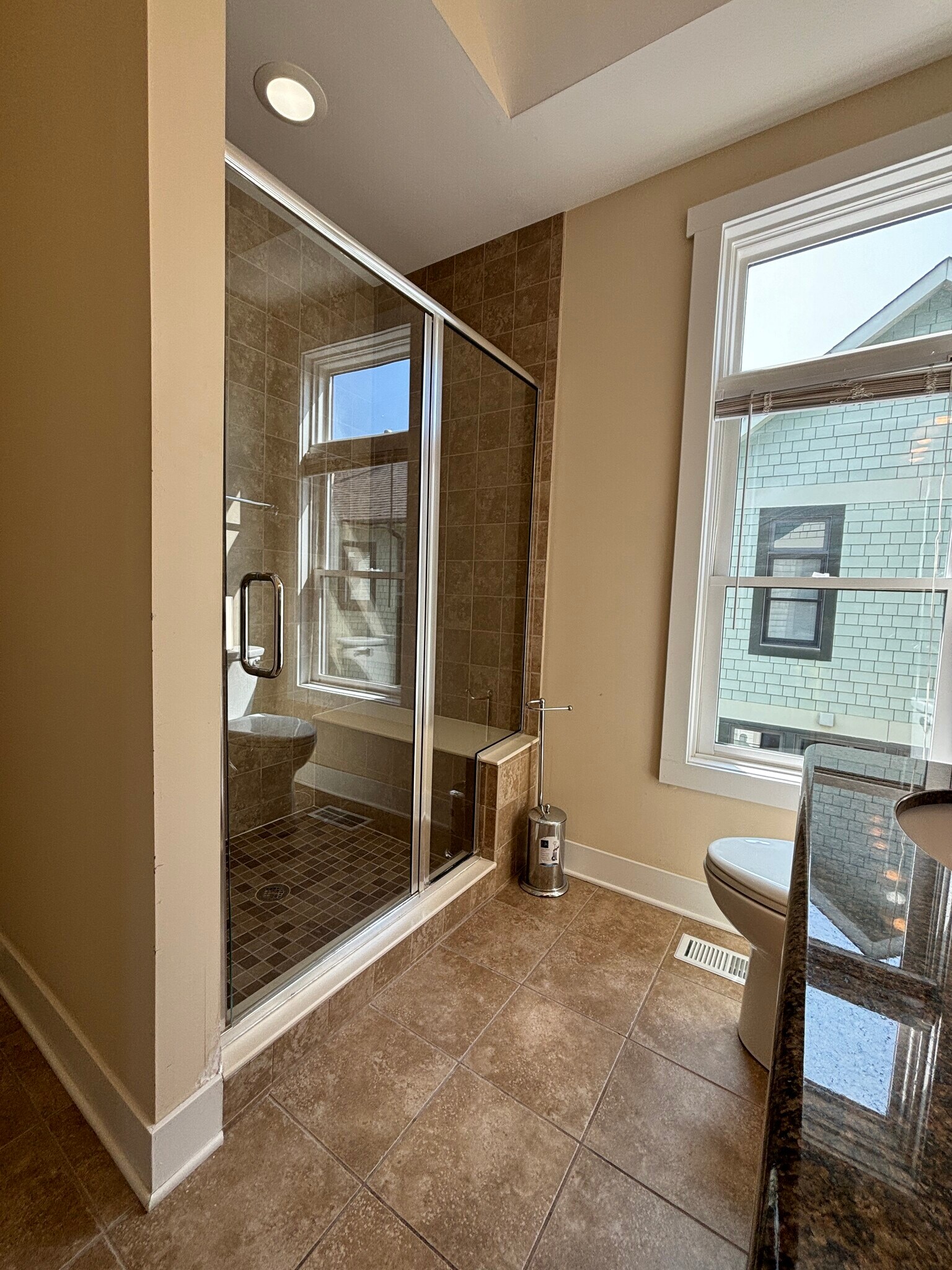 Building Photo - 1455 Mews Ct