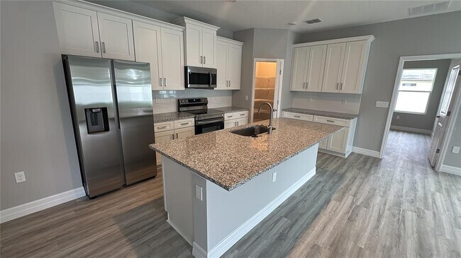 Building Photo - 9393 SE 158th Pl