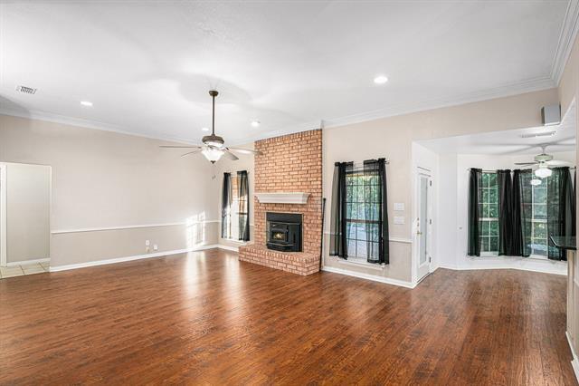 Building Photo - 1418 Holley Creek Ln