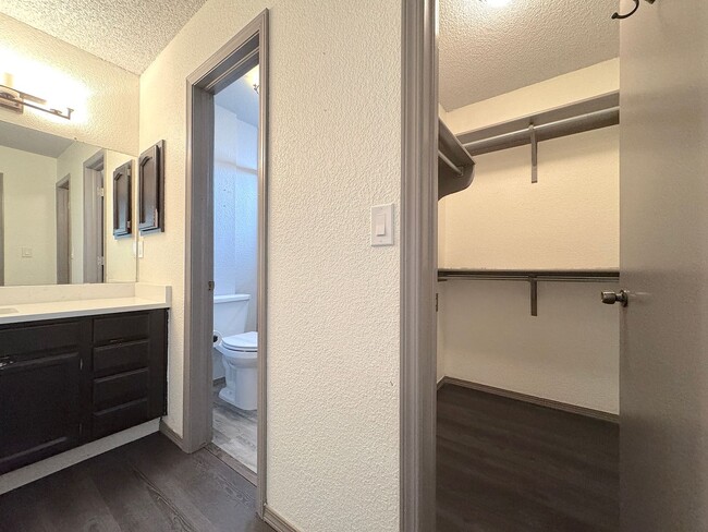 Building Photo - East El Paso 3 bed Refrig A/C with Solar P...