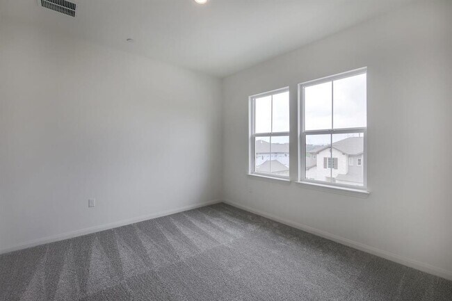 Building Photo - 5204 Watusi Bend