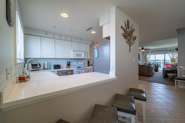 Building Photo - 105 63rd St