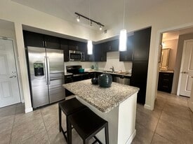 Building Photo - 4831 NW 112th Ct