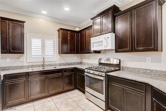 Building Photo - 9634 Volk Ave
