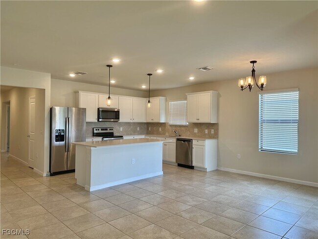 Building Photo - 16027 Enclaves Cv Dr