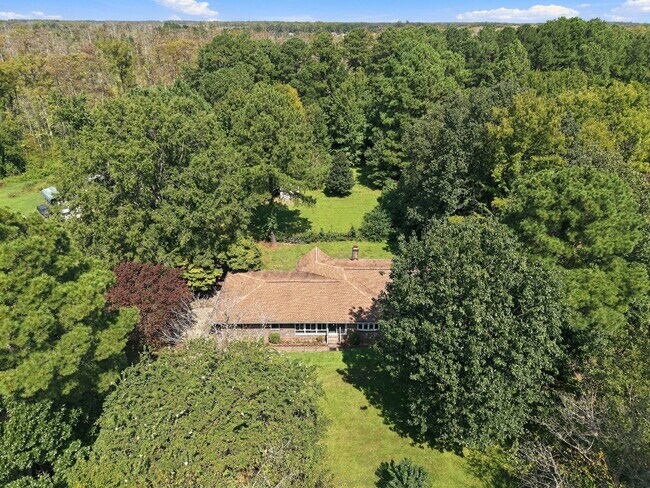 Building Photo - 2260 Indian River Rd