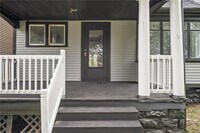 Building Photo - 117 Kenwood Ave