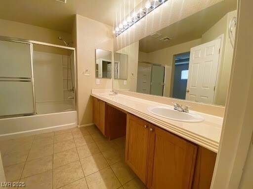 Building Photo - 3646 Surfboard Ct