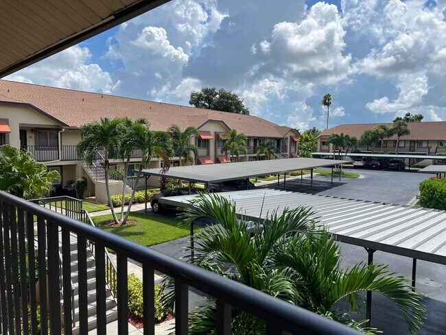 Building Photo - 13076 Cross Creek Ct