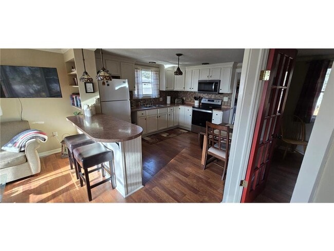 Building Photo - 6865 MN-61