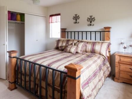 Interior Photo - Crescent Harbor