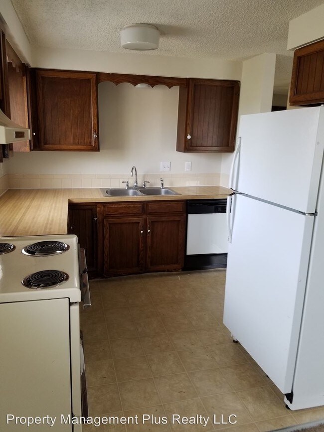 Building Photo - 1610 9th Ave