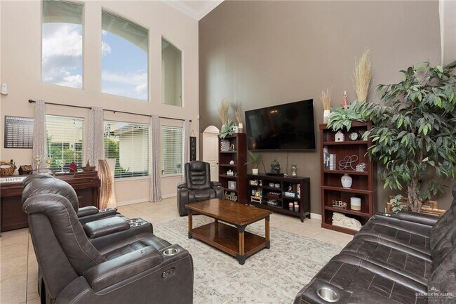 Building Photo - 5112 Nevis Dr