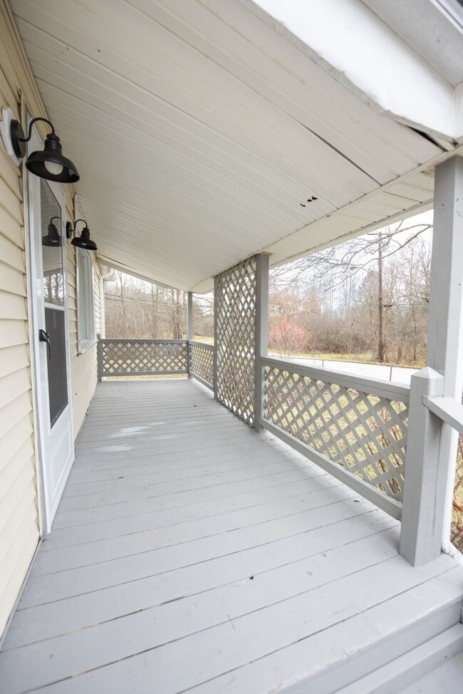 Building Photo - 16781 Akron St