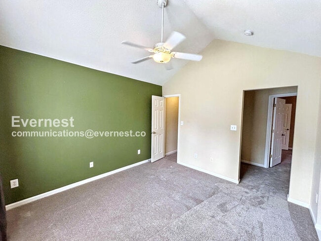 Building Photo - 1804 Westgate Cir