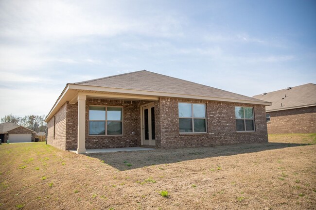 Building Photo - Cullman City Schools - Three bedroom Two b...