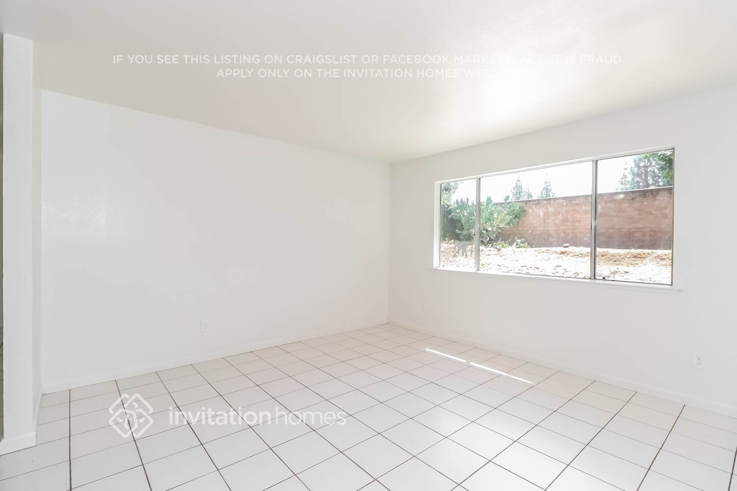 Building Photo - 10720 Paiute Way