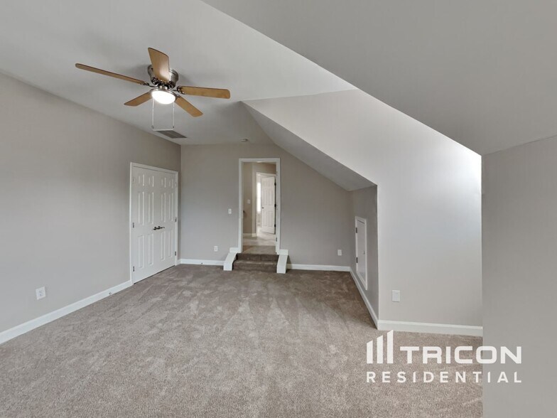 Building Photo - 6413 Amber Bluffs Crescent