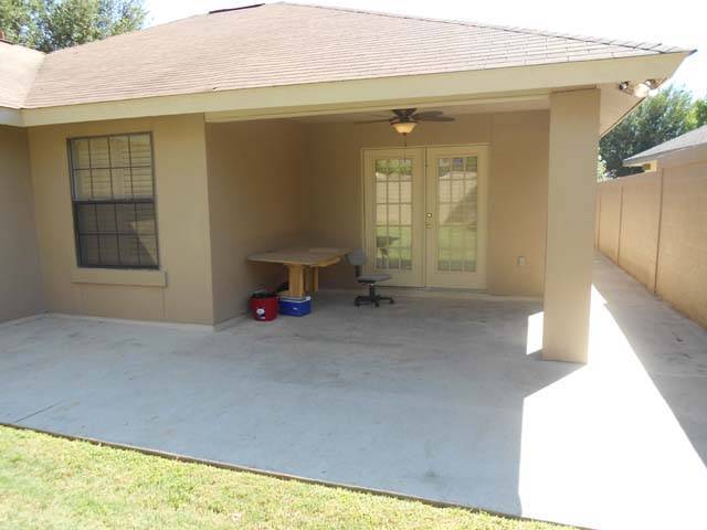 Building Photo - 1118 Diamond Dr