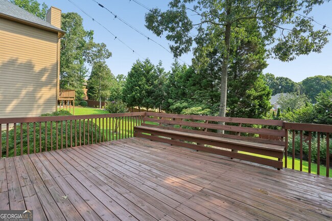 Building Photo - 2059 Sugar Springs Dr