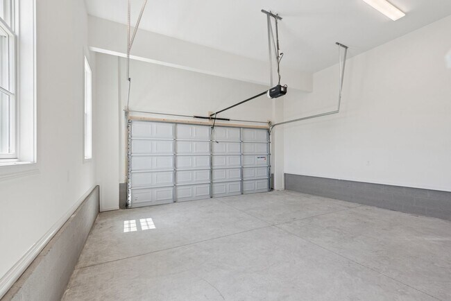 Building Photo - 2030 Rose St