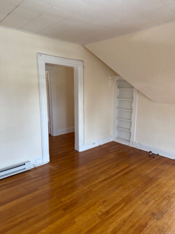 Building Photo - 111 Sycamore Ave