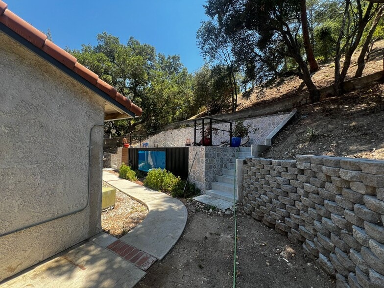 Building Photo - 23328 Alamos Ln