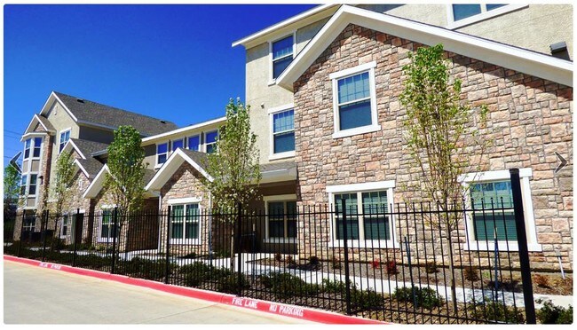 Building Photo - Harmon Senior Villas