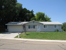 Building Photo - 20851 Sequoia Pl