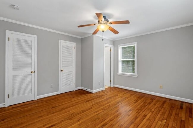 Building Photo - Updated Home- Near State Street! LR, DR, J...