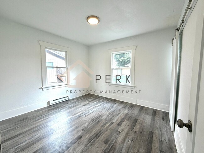 Building Photo - Charming Updated South Tacoma Home with Spacious Bonus Loft and Fenced Yard