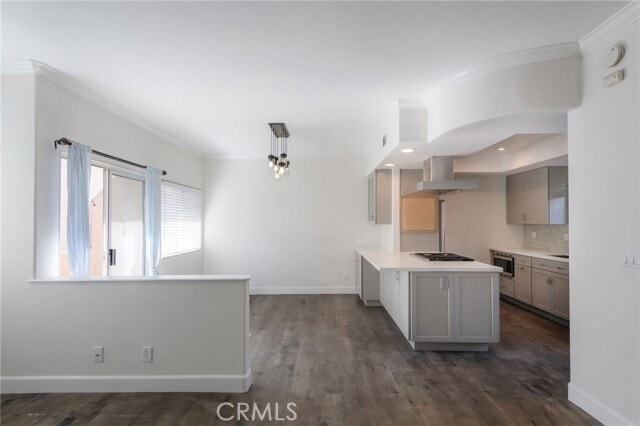 Building Photo - 703 Main St