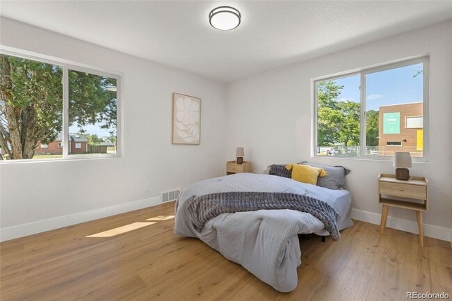 Building Photo - Long Realty & Property Management - Newly remodeled Duplex