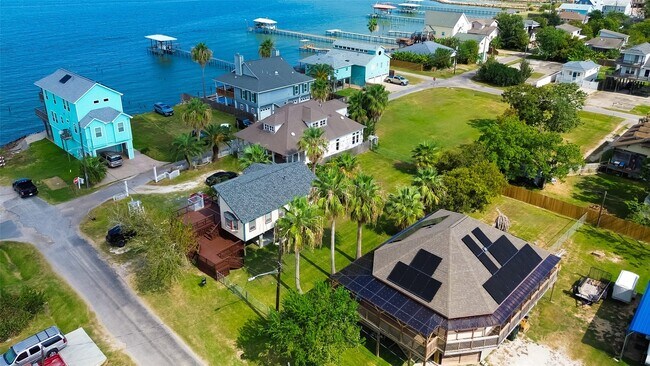 Primary Photo - 115 12th St