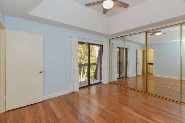 Building Photo - 11 Atrium Cir