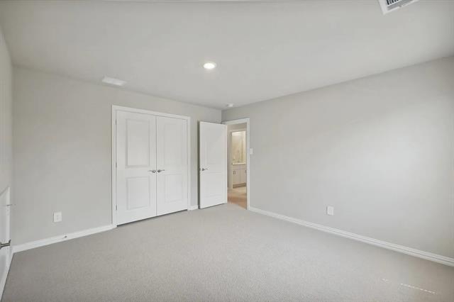 Building Photo - 510 Regency Trail