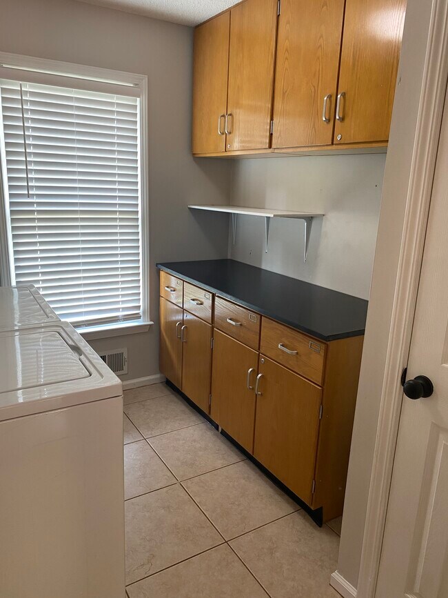 Building Photo - 2982 Edenberry Ln NW