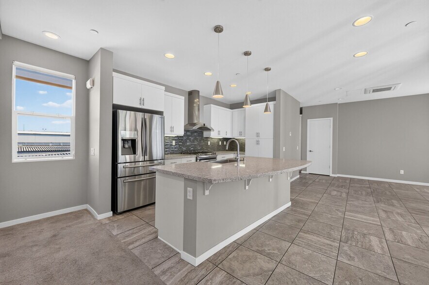 Building Photo - 821 Brickyard Ln