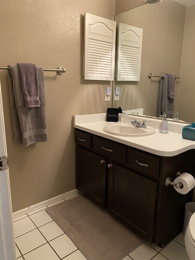 Building Photo - 3112 Rock Creek Dr