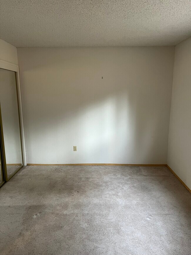 Building Photo - 1506 Murietta Dr