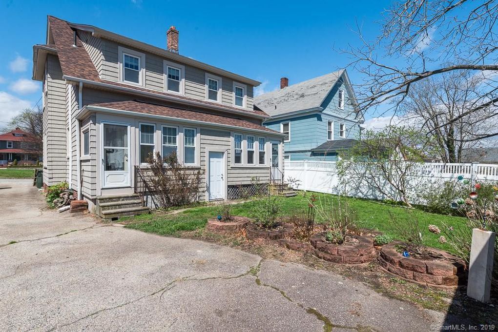 Building Photo - 24 Bellevue Place