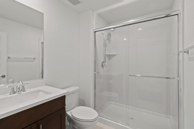 Building Photo - 3 YEARS NEW, BUILT BY LENNAR HOMES, 4 BED, 3 BATH, 2 CAR GARAGE