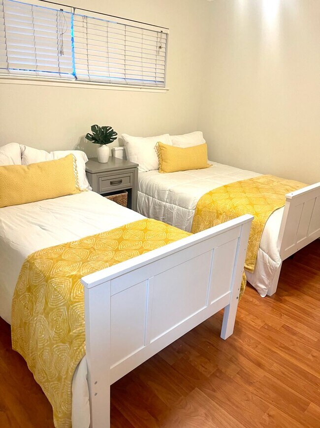 Building Photo - Beautiful 3 Bedroom Home in La Puente