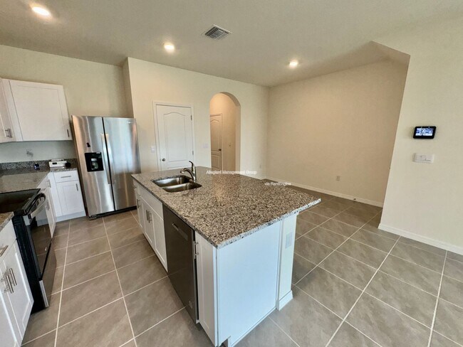 Building Photo - 1393 Isleta Lp