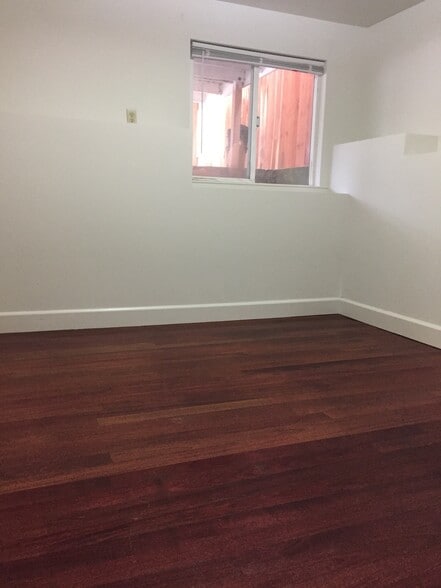 Building Photo - 369 Winchester St