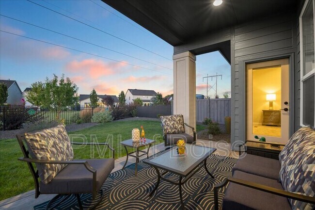 Building Photo - 10238 Hazy Gln Dr