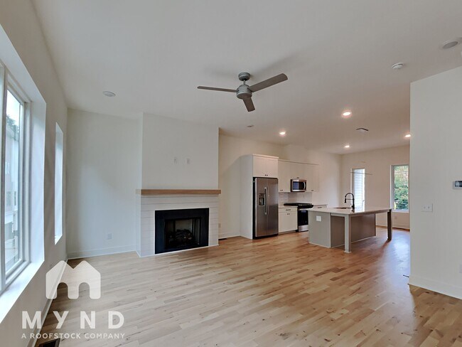 Building Photo - 1548 Millwood Pl