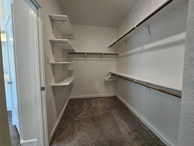 Building Photo - 22039 Juniper Crossing Dr