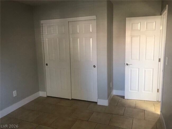 Building Photo - 3729 Discovery Creek Ave